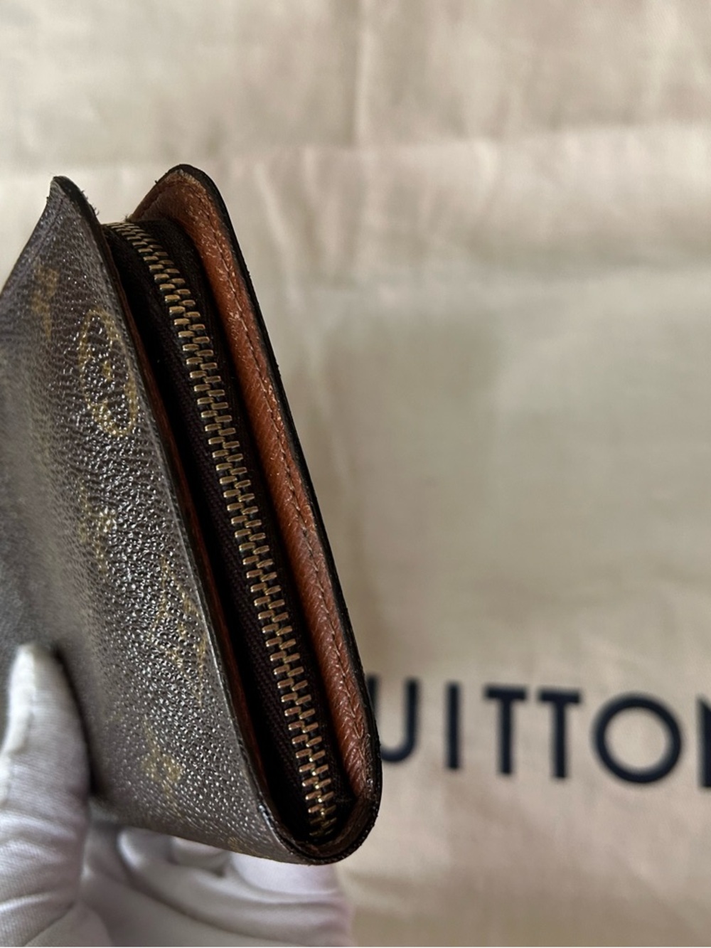 Louis Vuitton Monogram Zip Wallet with Gold Hardware - Picture 4 of 12